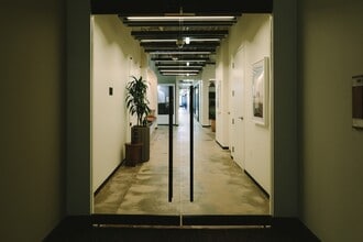 209 10th Ave S, Nashville, TN for lease Interior Photo- Image 1 of 4