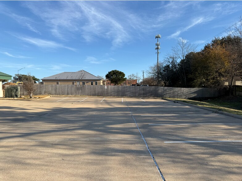 3300 Longmire Dr, College Station, TX à vendre - Photo du bâtiment - Image 2 de 3