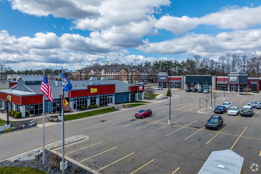 4210 Stadium Dr, Kalamazoo, MI for lease - Building Photo - Image 3 of 12