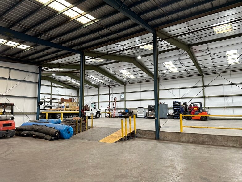 300 N Blosser Rd, Santa Maria, CA for lease - Interior Photo - Image 3 of 10