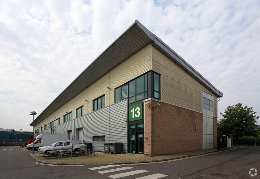 43-47 Glengall Rd, Londres à louer - Photo principale - Image 1 de 3