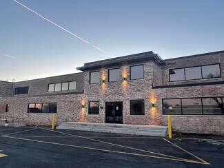 Plus de détails pour W57N14363 Doerr Way, Cedarburg, WI - Bureau à louer
