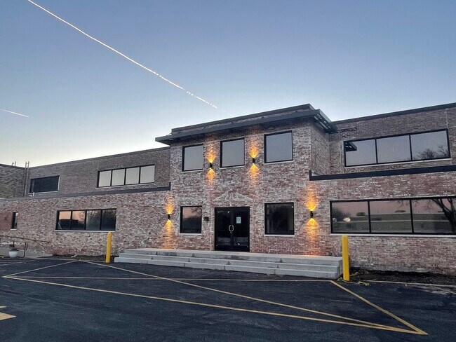 More details for W57N14363 Doerr Way, Cedarburg, WI - Office, Flex for Lease