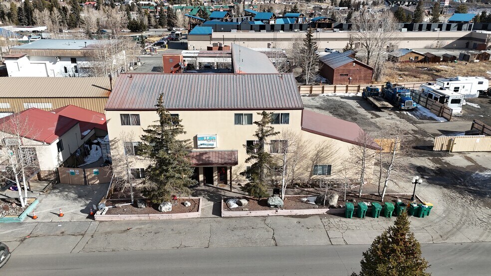 240 Brian Ave, Silverthorne, CO à vendre - Photo du bâtiment - Image 2 de 7