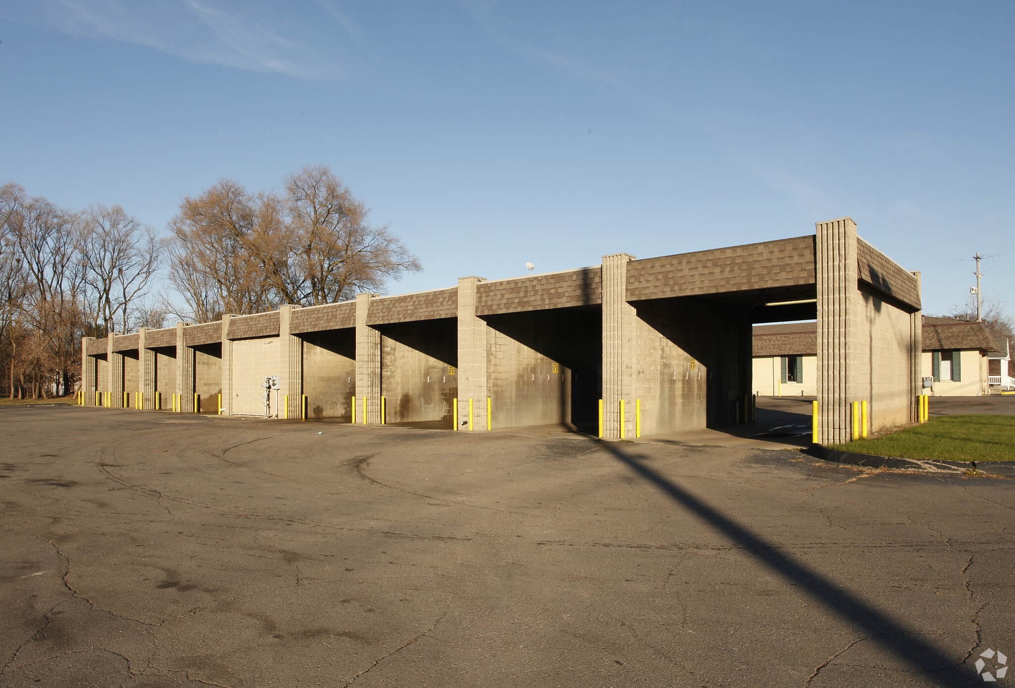 3269 Richfield Rd, Flint, MI à vendre Photo principale- Image 1 de 21