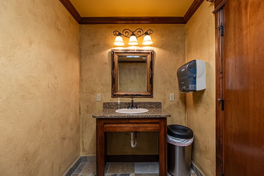 1530 SW 89th St, Oklahoma City, OK à vendre - Photo intérieure - Image 3 de 56