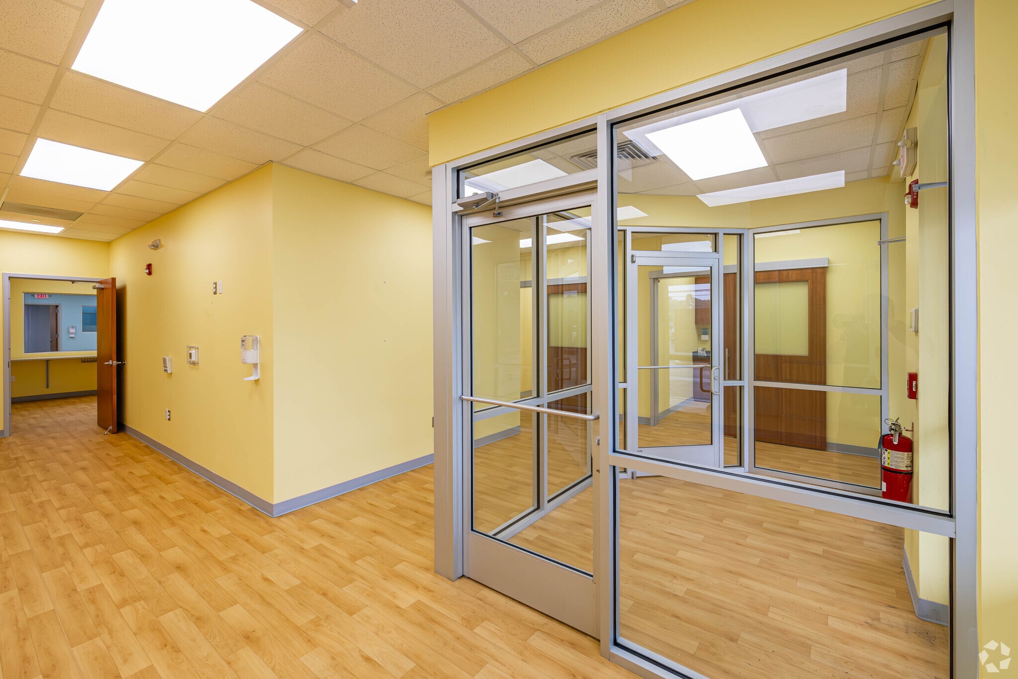 4012-4160 Us-9, Howell, NJ à louer Hall d’entrée- Image 1 de 10