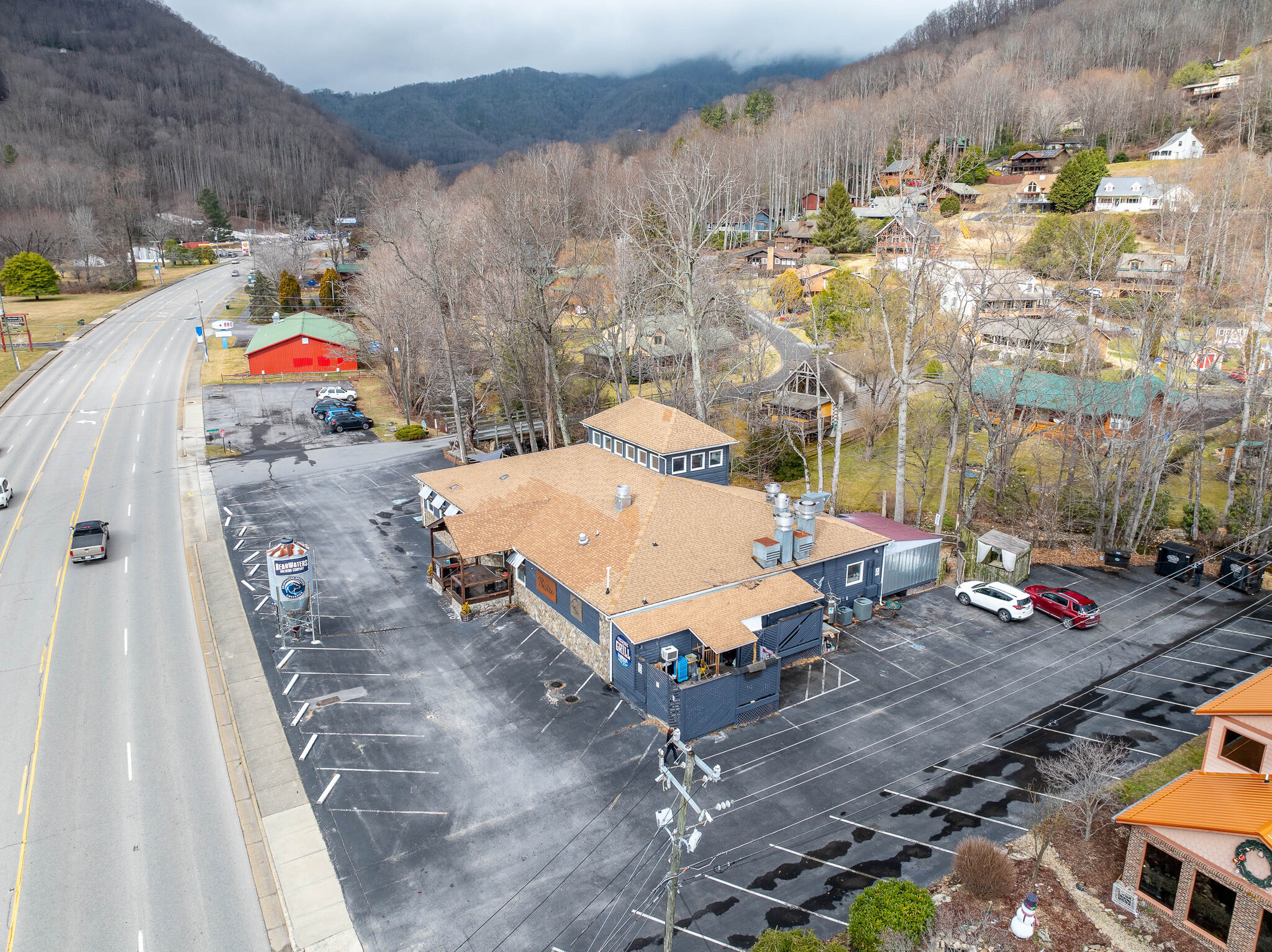 4352 Soco Rd, Maggie Valley, NC à vendre Photo du b timent- Image 1 de 57