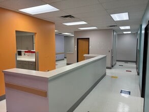 1090 9th Ave SW, Bessemer, AL for lease Interior Photo- Image 1 of 8