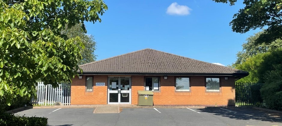 62 Knypersley Rd, Stoke On Trent for sale - Building Photo - Image 1 of 1