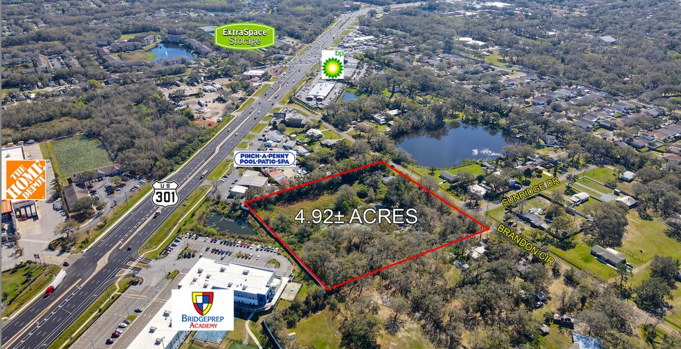 6426 Brandon Cir, Riverview, FL à vendre - Photo du bâtiment - Image 2 de 3