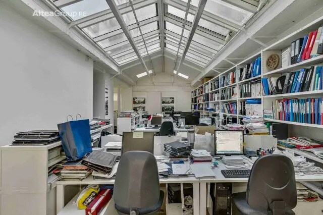 Office in Paris for sale - Interior Photo - Image 3 of 7