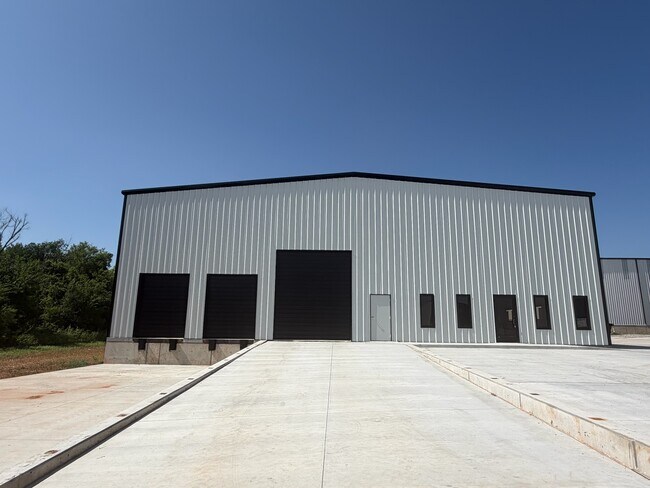 More details for 2341 S Council Rd, Oklahoma City, OK - Industrial for Lease