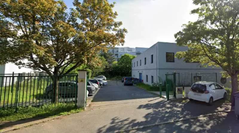 Office in Créteil for lease Building Photo- Image 1 of 7