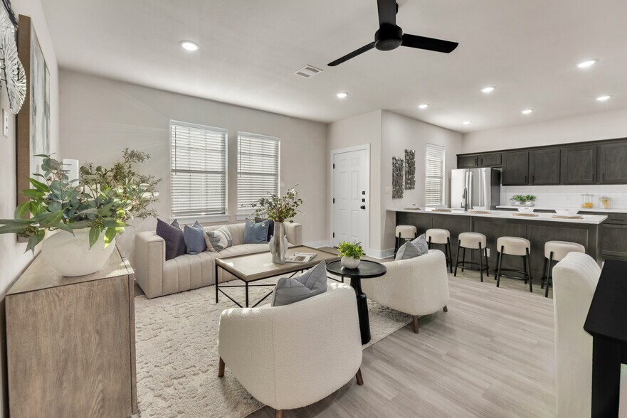 4098 Gunner Trl, College Station, TX à vendre - Photo du bâtiment - Image 3 de 35