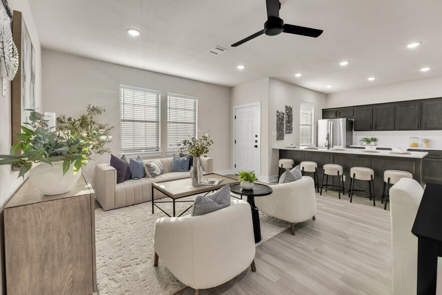 4098 Gunner Trl, College Station, TX à vendre - Photo du bâtiment - Image 3 de 35