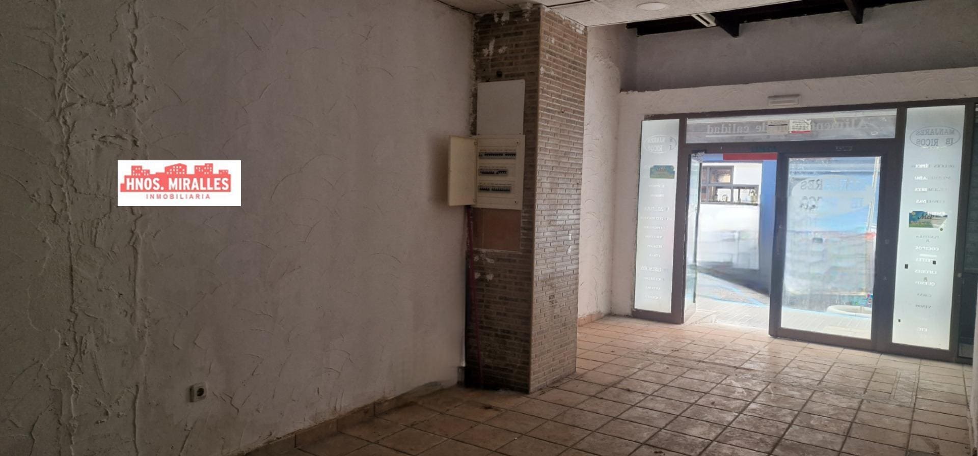 Retail in Elche, Alicante for sale Interior Photo- Image 1 of 15