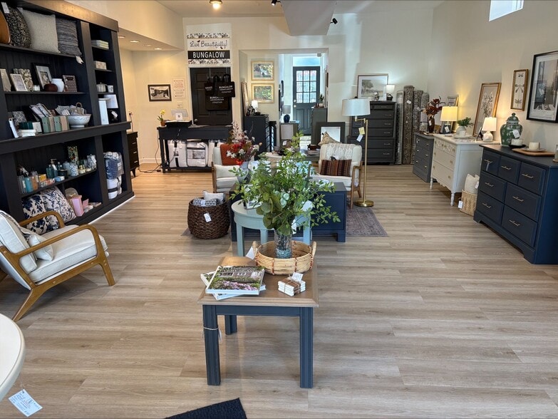 401 E Main St, Front Royal, VA à vendre - Photo du bâtiment - Image 3 de 19