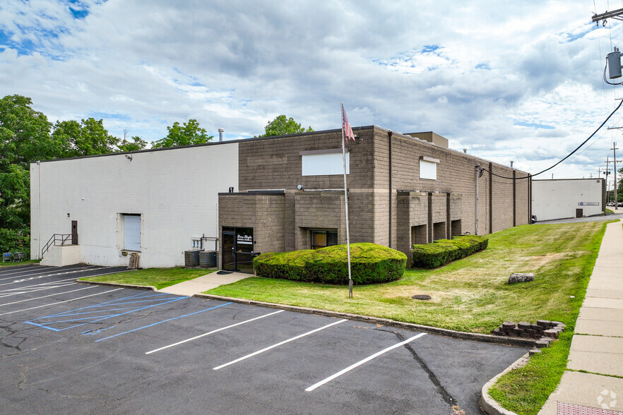 305 Division St, Boonton, NJ for lease - Building Photo - Image 1 of 6