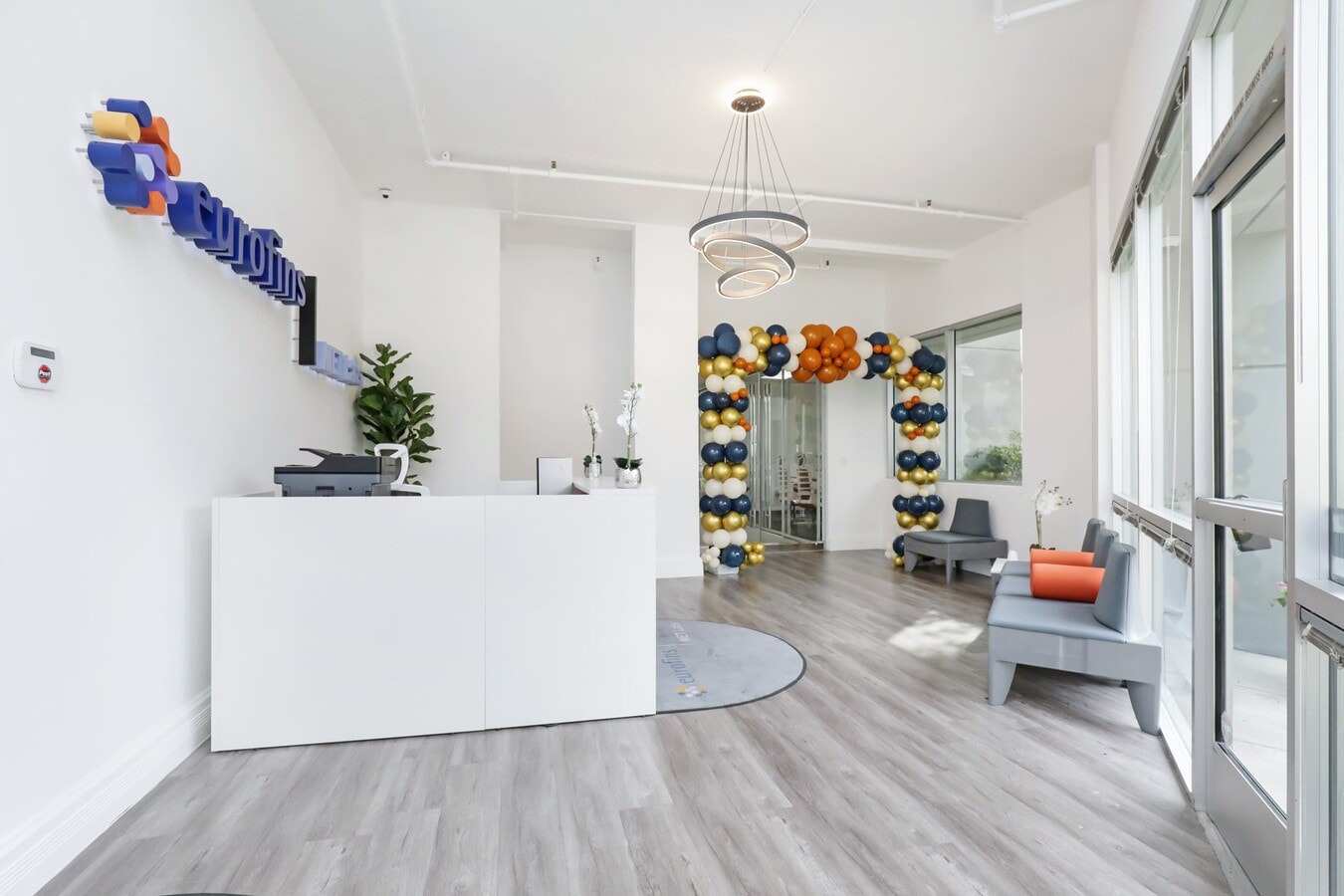 32 Mauchly, Irvine, CA 92618 - Unité A - - Photo intérieure - Image 1 of 13