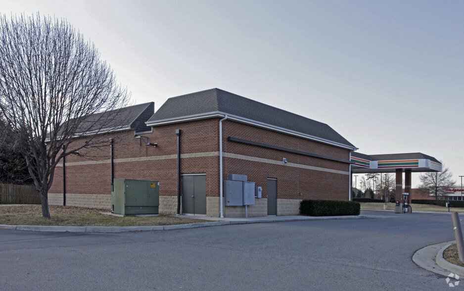 896 Diamond Springs Rd, Virginia Beach, VA for sale - Building Photo - Image 2 of 2