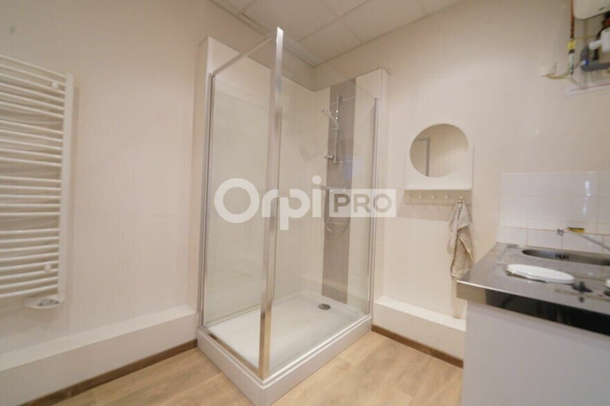 254 Route De Lyon, Lozanne for sale - Interior Photo - Image 2 of 6