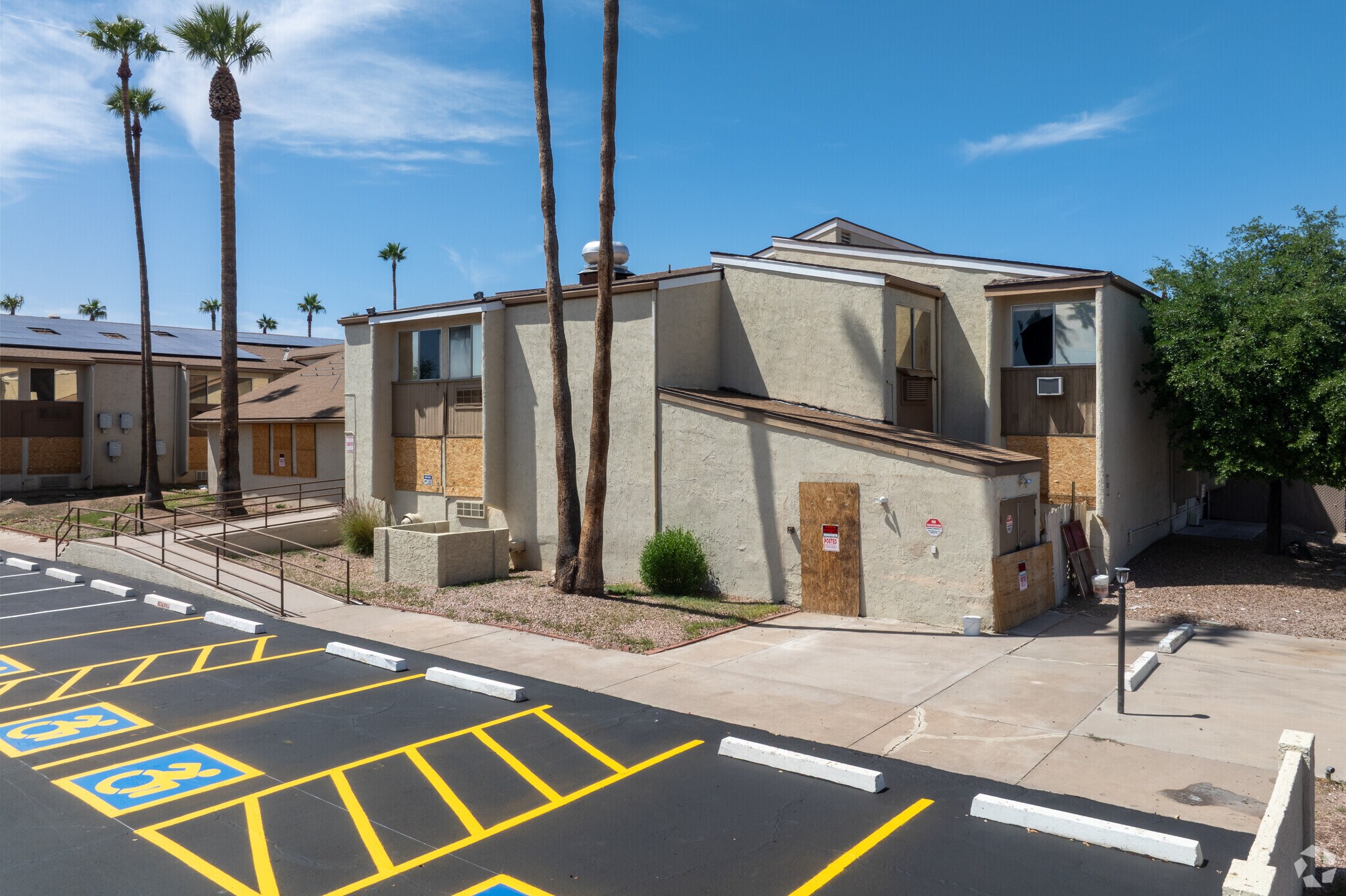 152 N 56th St, Mesa, AZ à vendre Photo du bâtiment- Image 1 de 25