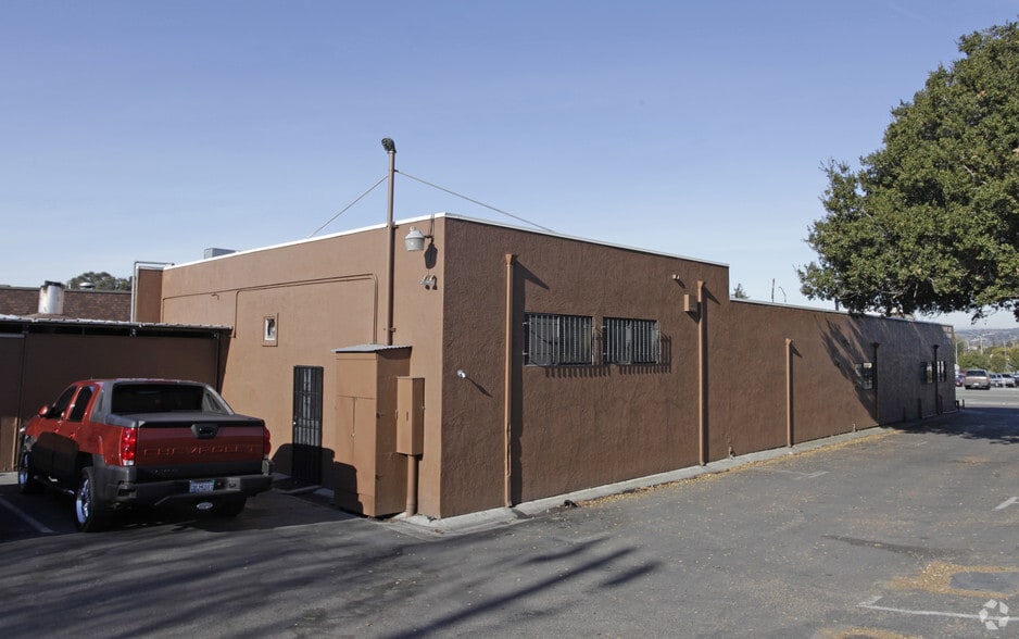 2423 Grove Way, Castro Valley, CA for sale - Building Photo - Image 2 of 2