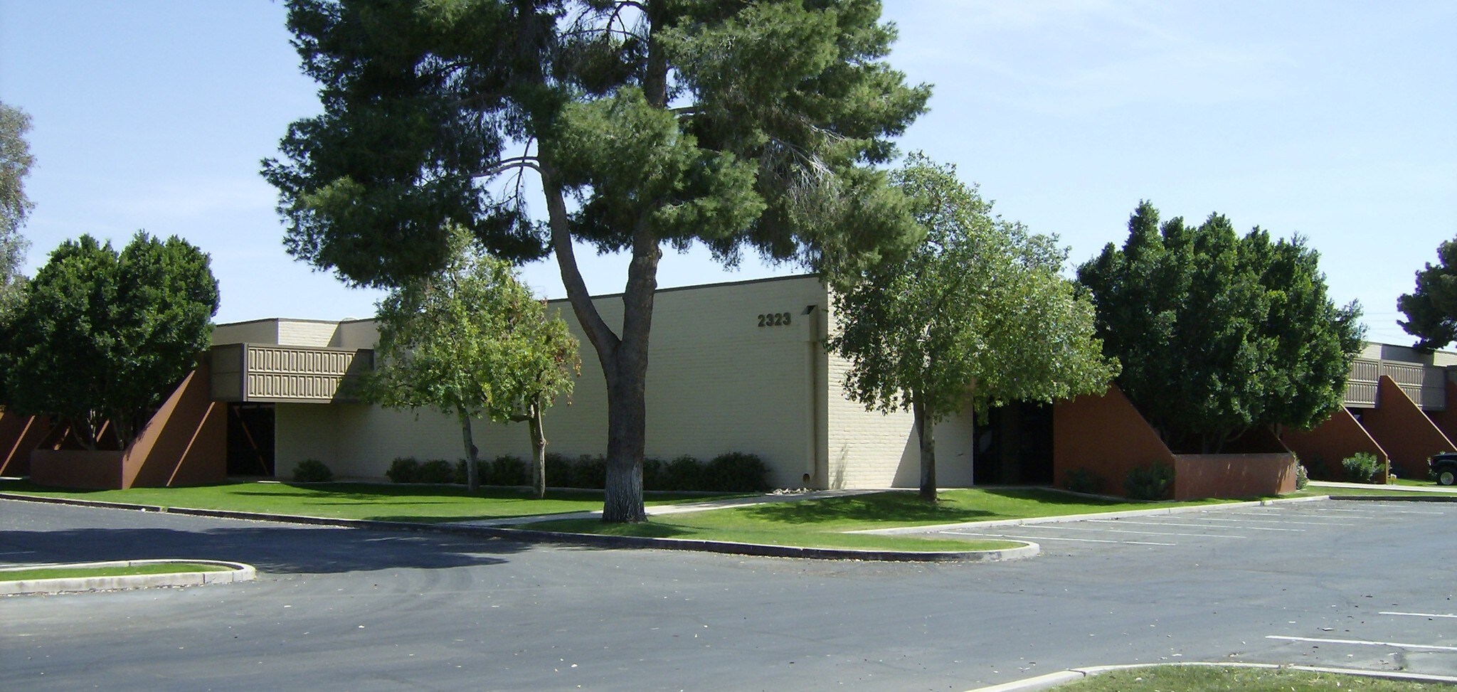 2323 E Magnolia St, Phoenix, AZ à louer Photo du bâtiment- Image 1 de 10