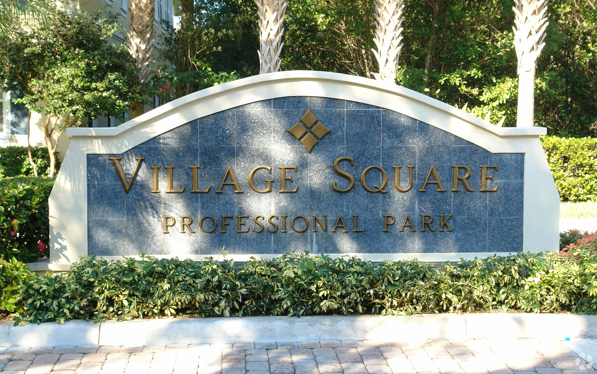 500 Village Square Crossings, Palm Beach Gardens, FL à louer Photo du bâtiment- Image 1 de 7