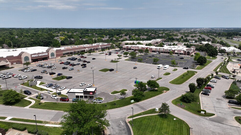 11440-11552 W 135th St, Overland Park, KS à louer - Photo du bâtiment - Image 3 de 8