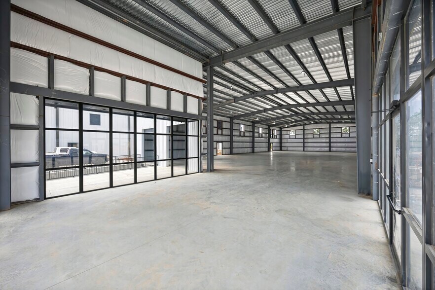 4830 Bryan Rd, Richmond, TX à louer - Photo du bâtiment - Image 3 de 8