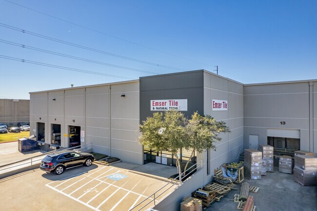 More details for 2315 Rutland Dr, Austin, TX - Industrial for Lease