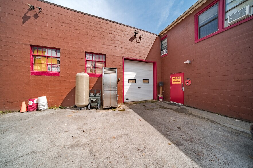 406-408 Kirkpatrick St, Syracuse, NY à vendre - Photo du bâtiment - Image 3 de 41