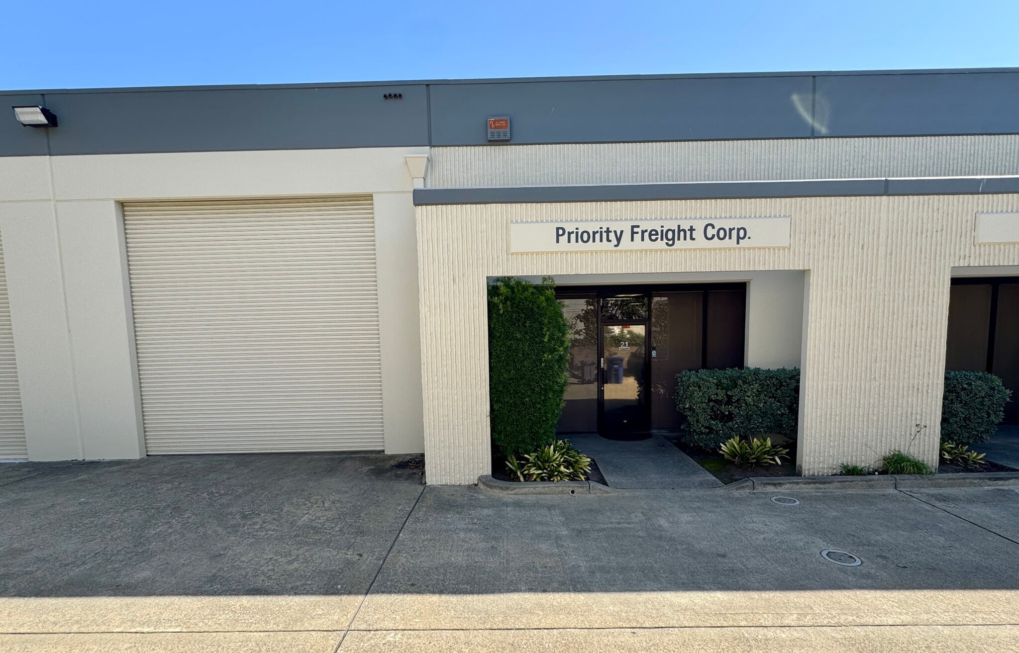 338 N Canal St, South San Francisco, CA for lease Interior Photo- Image 1 of 1