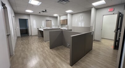 6222 Harney Rd, Tampa, FL à louer Photo intérieure- Image 2 de 7