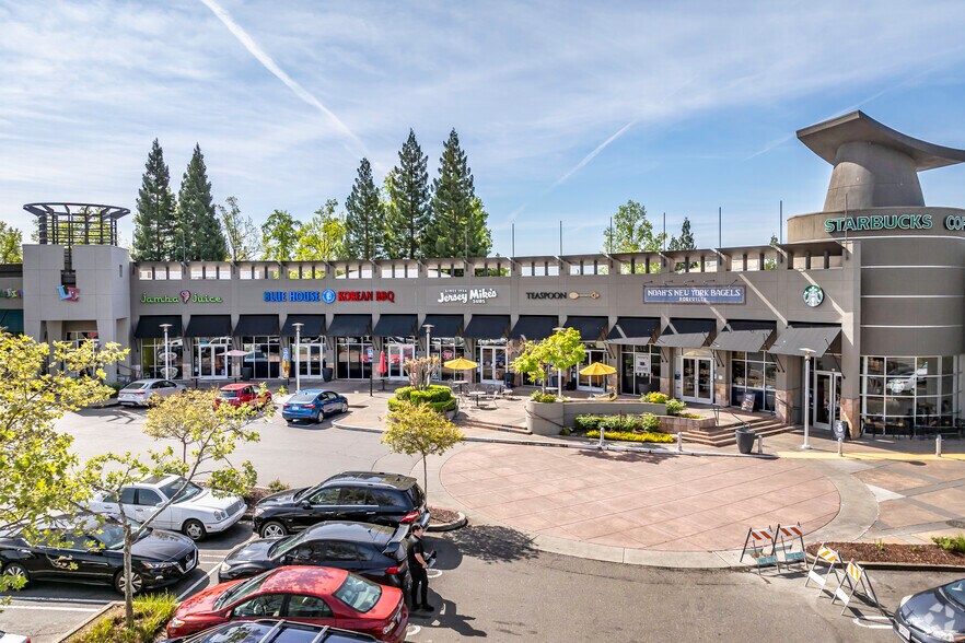 2000-2030 Douglas Blvd, Roseville, CA à louer - Photo du bâtiment - Image 3 de 7