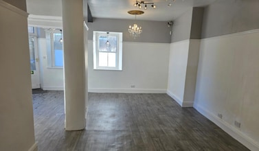 31 Church St, Tetbury à louer Photo intérieure- Image 2 de 3