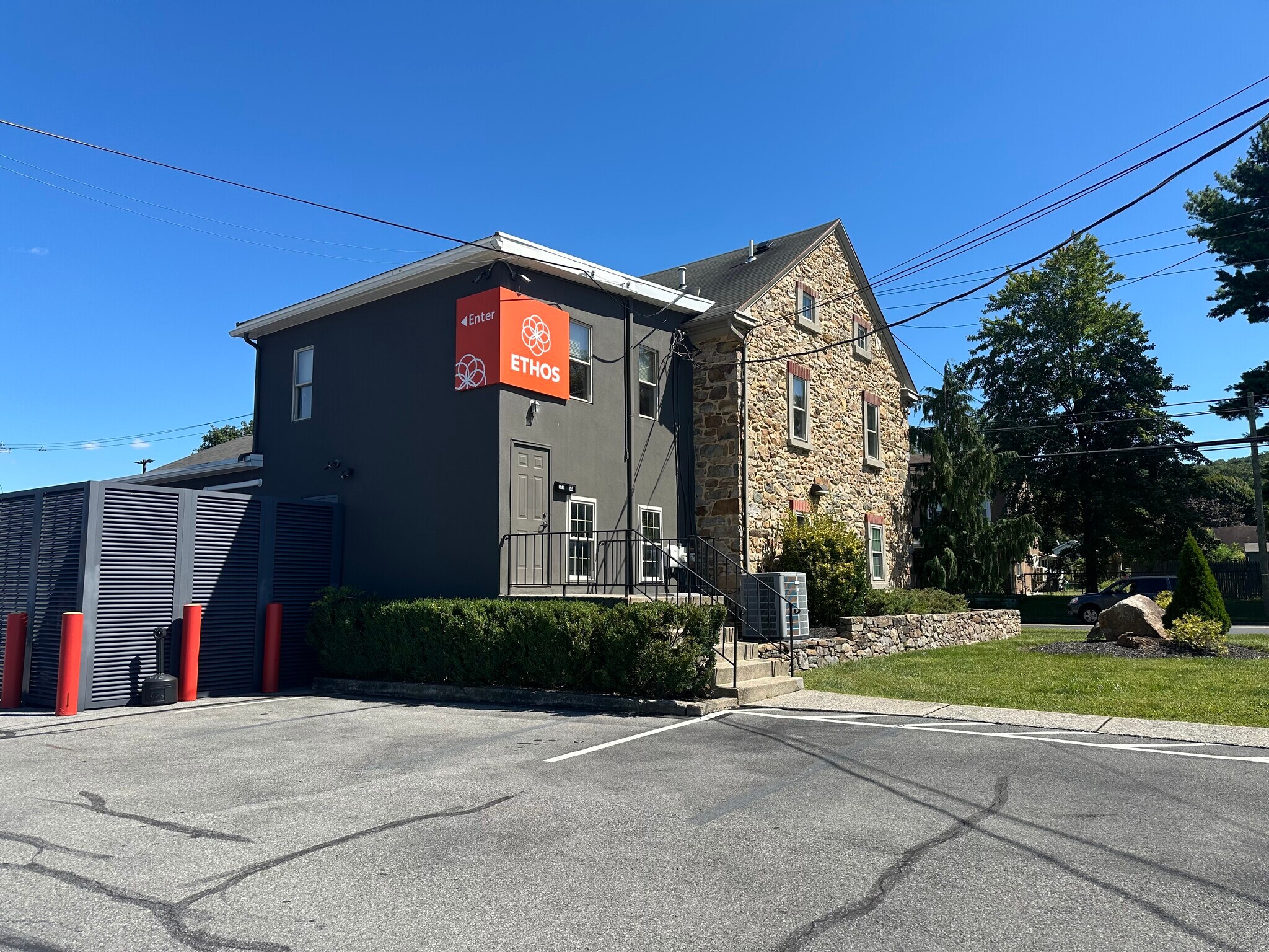 2733 W Emmaus Ave, Allentown, PA à vendre Photo du bâtiment- Image 1 de 1