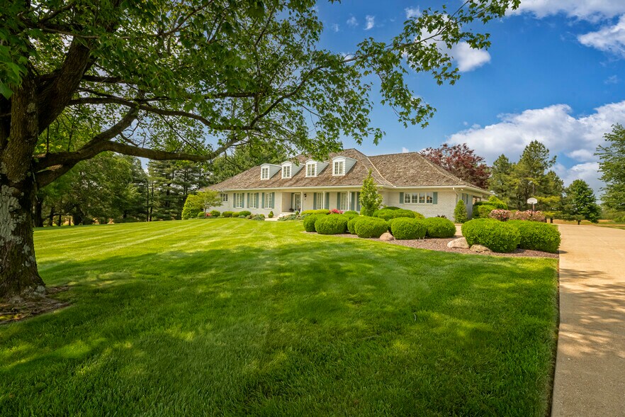 15866 Moellers Rd, Marion, IL à vendre - Photo du bâtiment - Image 2 de 78