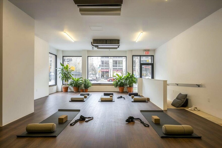 1779 First Ave, New York, NY for lease - Building Photo - Image 2 of 28