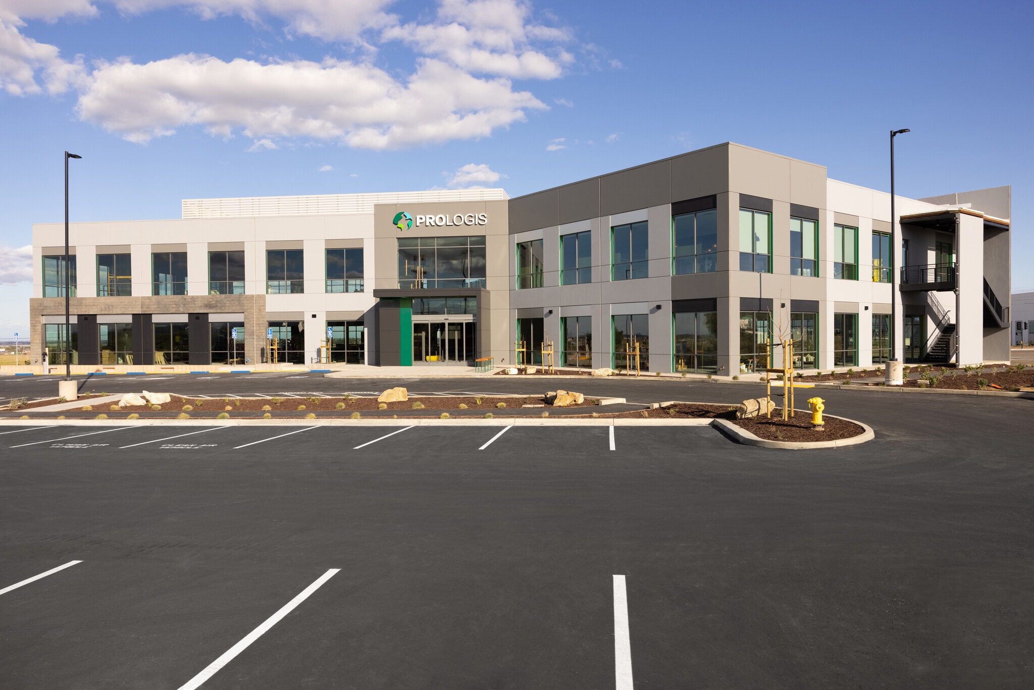 615 International Pky, Tracy, CA for lease Building Photo- Image 1 of 16