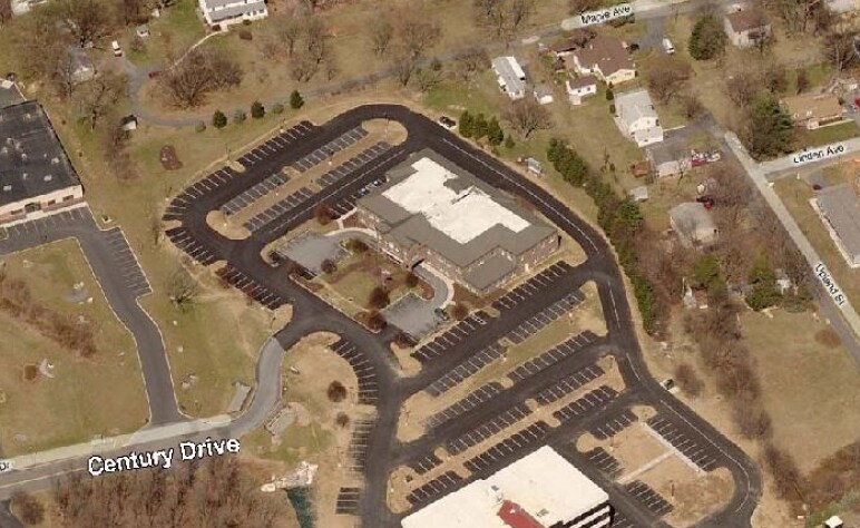 960 Century Dr, Mechanicsburg, PA à louer - Aérien - Image 2 de 3