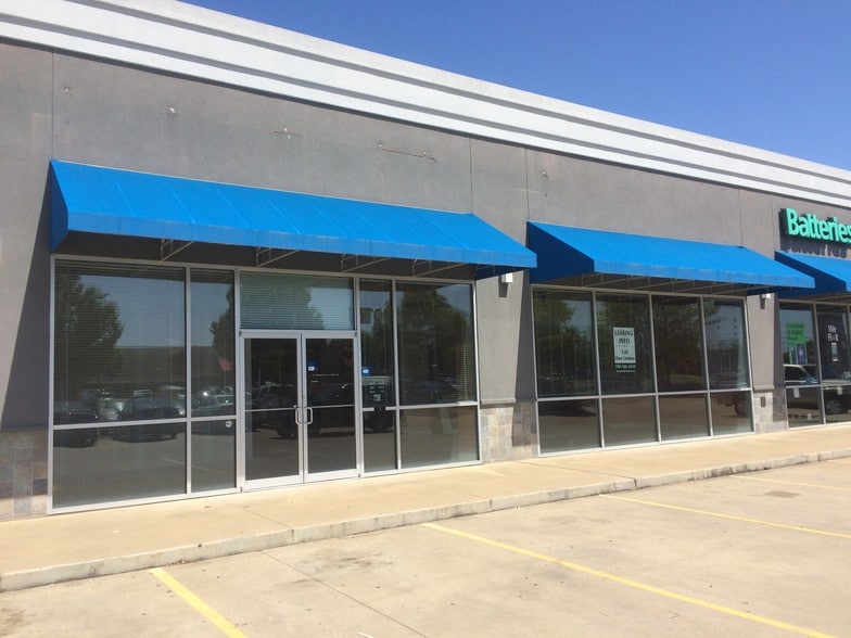 7230 Youree Dr, Shreveport, LA à louer - Photo du bâtiment - Image 2 de 3