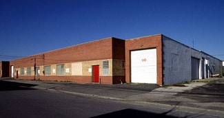 Plus de détails pour 110 Swalm St, Westbury, NY - Industriel à vendre