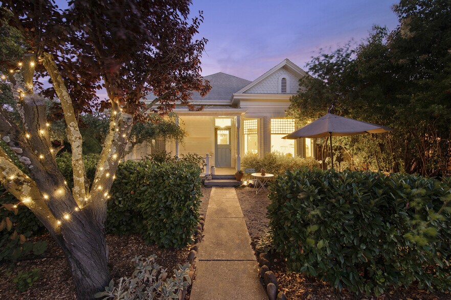 171 W Spain St, Sonoma, CA à vendre - Photo du bâtiment - Image 2 de 21