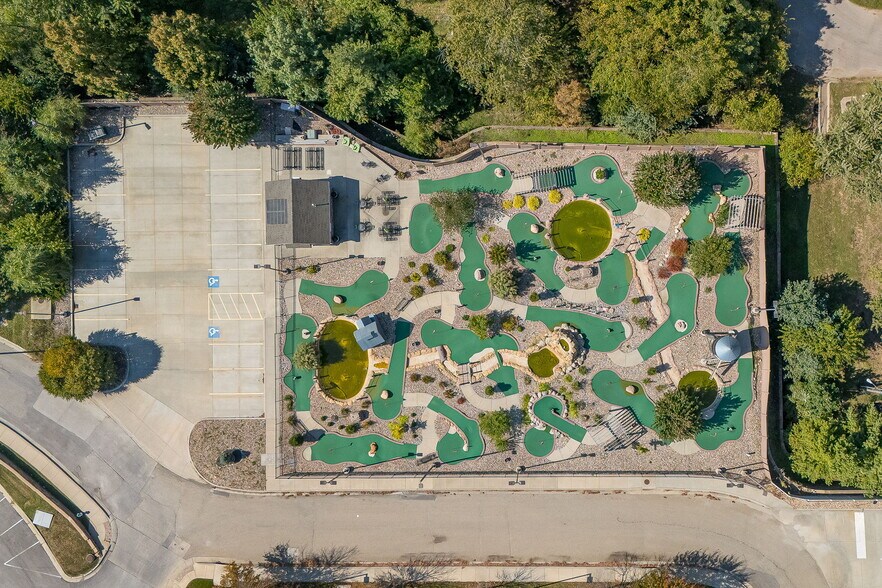 5320 N Belt Hwy, Saint Joseph, MO for sale - Primary Photo - Image 1 of 3