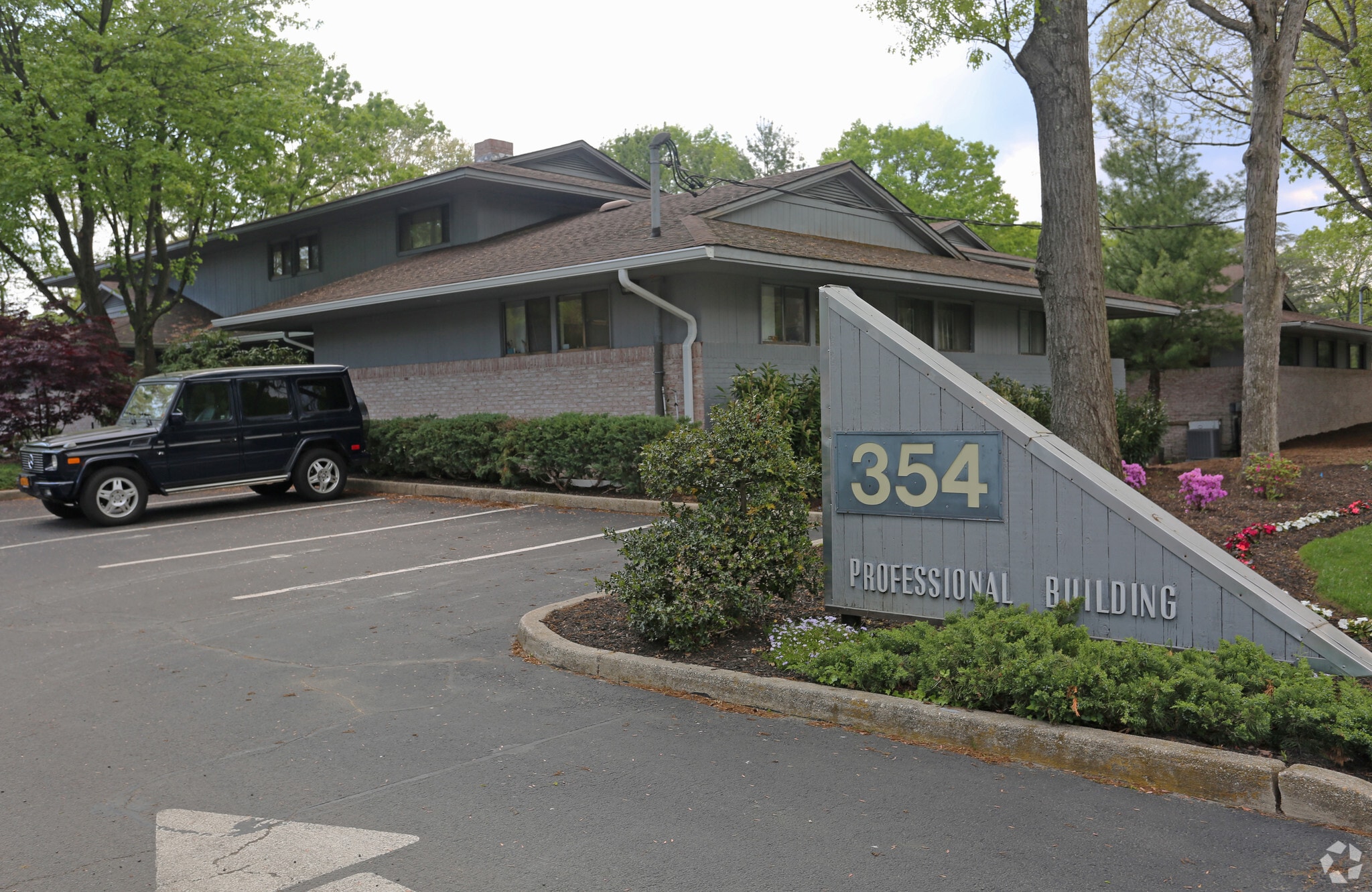 354 Veterans Memorial Hwy, Commack, NY à vendre Photo principale- Image 1 de 8