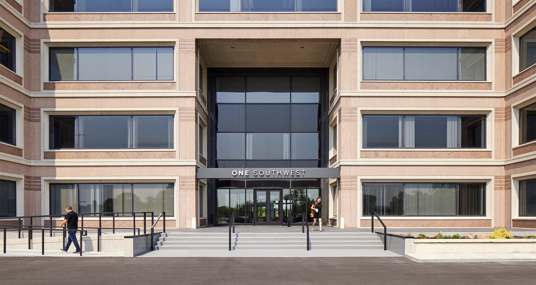 11095 Viking Dr, Eden Prairie, MN à louer Photo principale- Image 1 de 8