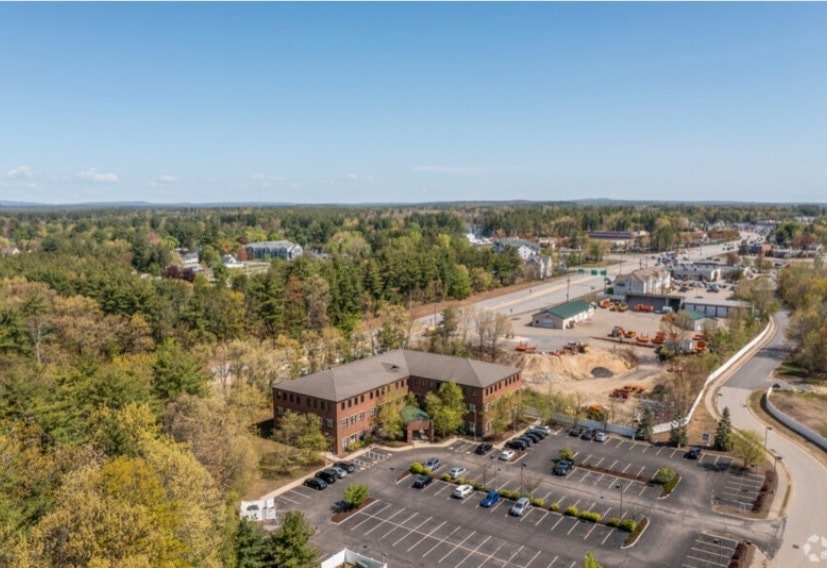 51 Webb Pl, Dover, NH à vendre - Photo du bâtiment - Image 3 de 18